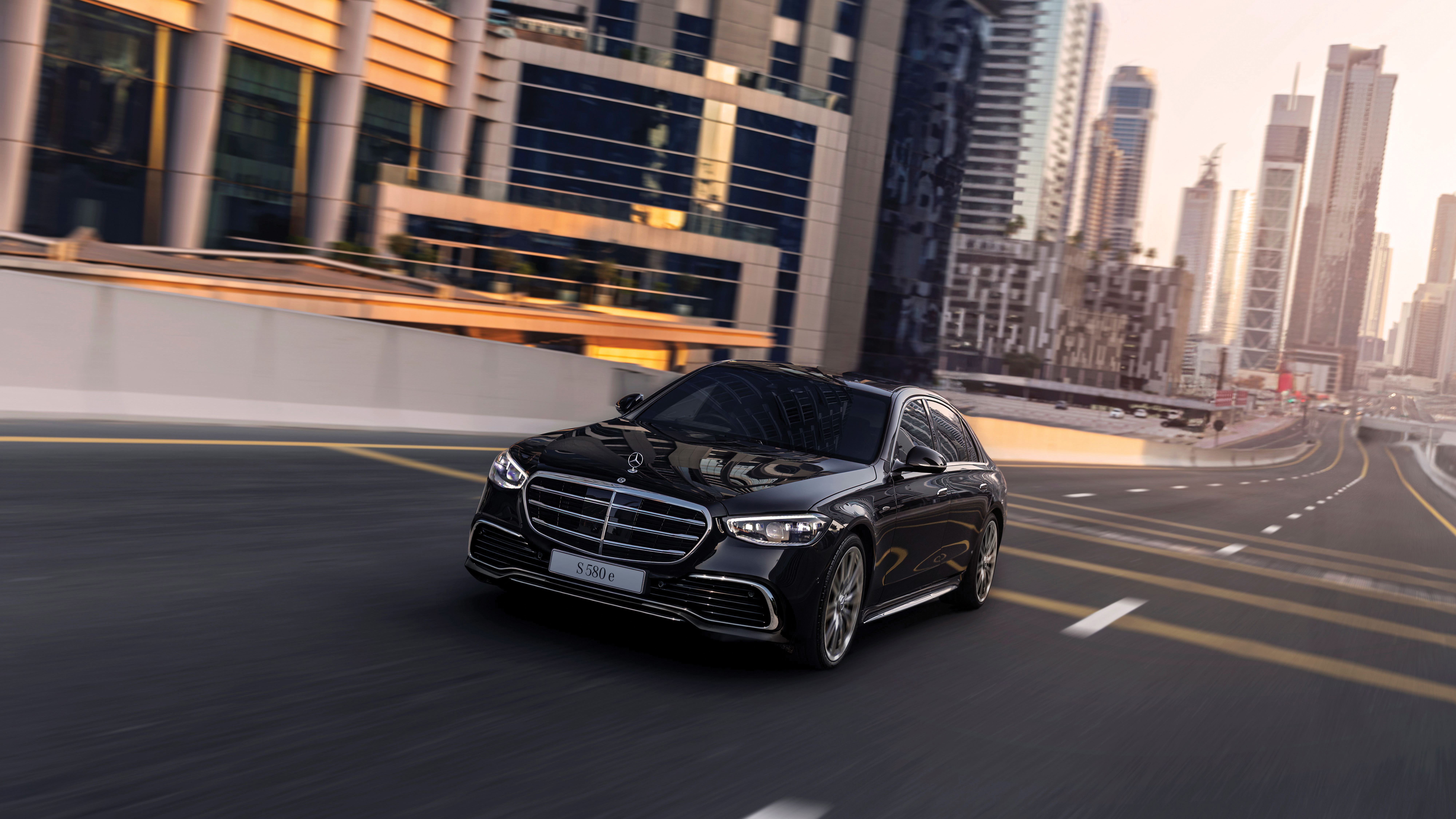 Sleek, Sophisticated, Smooth - Detail